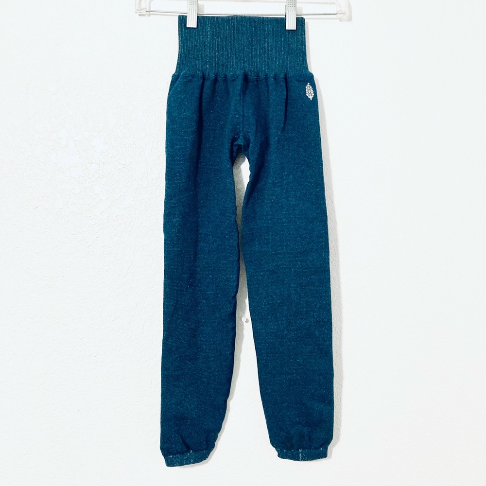 Free People Movement Good Karma High Rise Crop Leggings (Bluegrass) - Picture 2 of 6